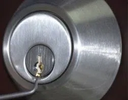 Galaxy Locksmith Store New York, NY 212-659-0022 Galaxy Locksmith Store New York, NY 212-659-0022 - 7-Broken-Key-Extraction